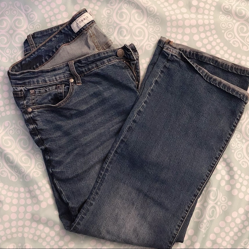 👖EUC Torrid Jeans 18s👖Medium Wash Petite length